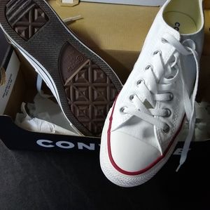 Converse Unisex Low Tops